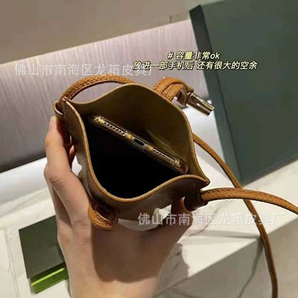 women's designer bags jiaozi longxiang bamboo joint mobile phone bag 2023 new high version fashion crossbody small factory direct sales
women's designer bags jiaozi longxiang bamboo joint mobile phone bag 2023 new high version fashion crossbody small factory direct sales