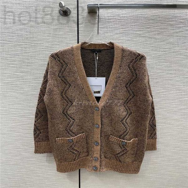 women's sweaters designer women cashmere knits with letter buttons girls milan runway oversize tank crop wave pattern shirt high end s, White;black
women's sweaters designer women cashmere knits with letter buttons girls milan runway oversize tank crop wave pattern shirt high end s, White;black