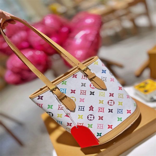 women handbag solid color flower tote bags shopping bag shoulder crossbody purse fashion genuine leather large capacity classic letter clutc
women handbag solid color flower tote bags shopping bag shoulder crossbody purse fashion genuine leather large capacity classic letter clutc