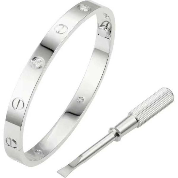 high-quality light luxury carti five generations of classic bracelets with the same style lovers' gifts fashion trend versatility, Black
high-quality light luxury carti five generations of classic bracelets with the same style lovers' gifts fashion trend versatility, Black