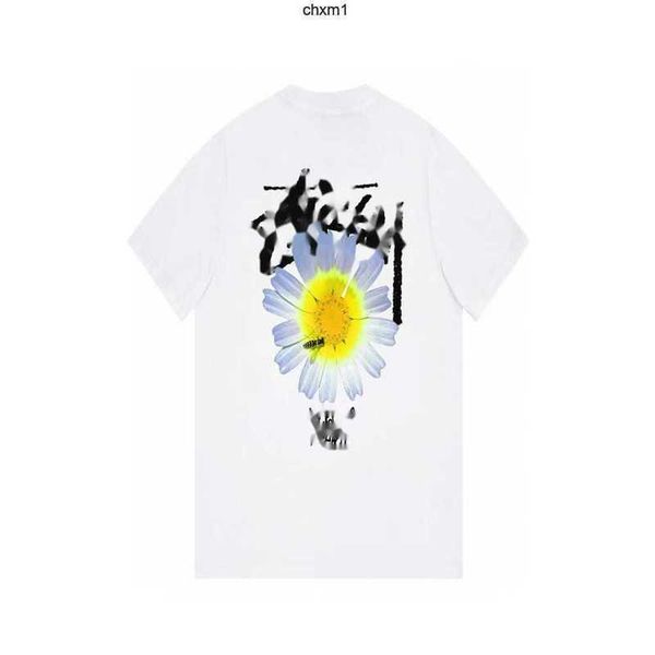 trendy flower theme printed short sleeve round neck loose t-shirt, White;black
trendy flower theme printed short sleeve round neck loose t-shirt, White;black