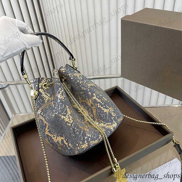 shoulder bag designer bag luxury bag snake print bucket bag celebrity temperament handbag women fashion crossbody chain shoulder 230609
shoulder bag designer bag luxury bag snake print bucket bag celebrity temperament handbag women fashion crossbody chain shoulder 230609
