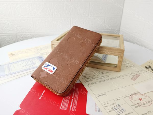2023 new wallet designer womens business cardholder coin purse key pouch cles passport cover m60017, Red;black
2023 new wallet designer womens business cardholder coin purse key pouch cles passport cover m60017, Red;black