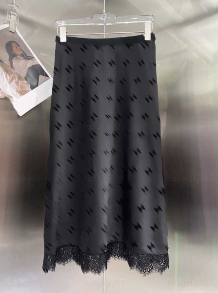 designers classic half skirt 2023 spring summer selin full print letters flocking high waist black lace edge half skirt versatile slimming w
designers classic half skirt 2023 spring summer selin full print letters flocking high waist black lace edge half skirt versatile slimming w