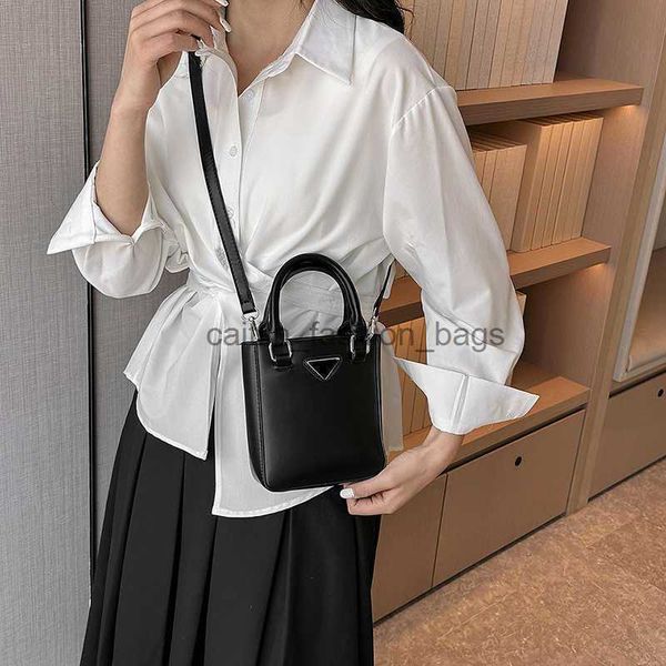 high-quality designer bag tote 2023 women's fashion new luxury one shoulder bag large capacity tote bag shopping bag crossbody bag vers
high-quality designer bag tote 2023 women's fashion new luxury one shoulder bag large capacity tote bag shopping bag crossbody bag vers