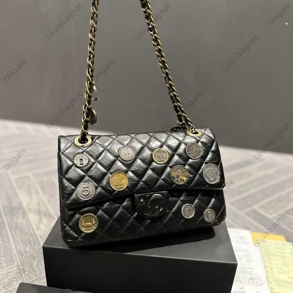 badge medal lingge bag chain bar trendy one shoulder crossbody bag fashion versatile retro postman luxury and exquisite
badge medal lingge bag chain bar trendy one shoulder crossbody bag fashion versatile retro postman luxury and exquisite