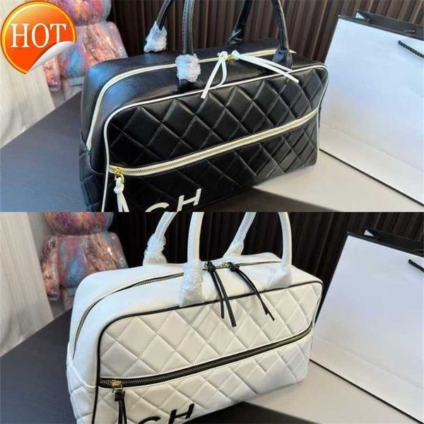 brand channel '95 bowling bag designer bags handbag tote messenger bags hand crossbody side shoulder handbag new fashion texture leathe
brand channel '95 bowling bag designer bags handbag tote messenger bags hand crossbody side shoulder handbag new fashion texture leathe