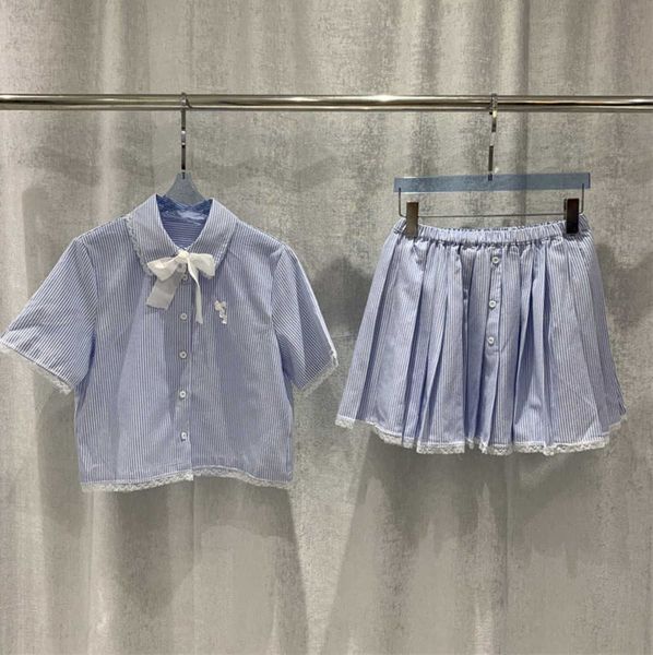 fashion classic two piece set womens summer lace lining short-sleeved shirt a version pleated half-body skirts sets designer tracksuit women, White
fashion classic two piece set womens summer lace lining short-sleeved shirt a version pleated half-body skirts sets designer tracksuit women, White