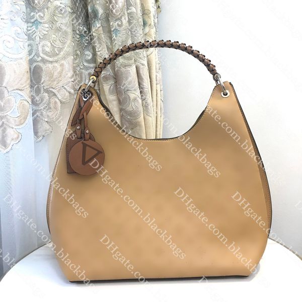 vintage shoulder bags women genuine leather tote bag designer totes handbag classic letter underarm bag
vintage shoulder bags women genuine leather tote bag designer totes handbag classic letter underarm bag