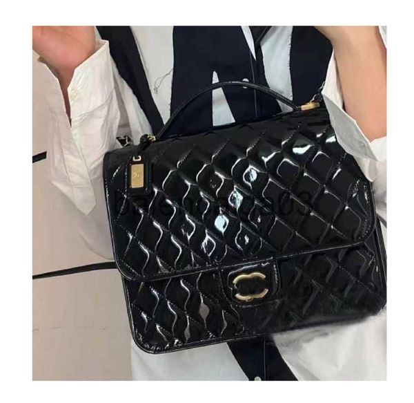 designer backpack channel bag handbag crossbody shoulder the tote bag mens womans messenger soft leather bag new black bright skin school ba
designer backpack channel bag handbag crossbody shoulder the tote bag mens womans messenger soft leather bag new black bright skin school ba