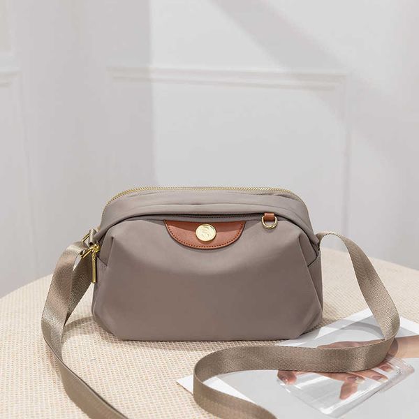 2023 summer new oxford cloth women's bag simple and easy to wear commuter bag large capacity one shoulder crossbody nylon canvas bag
2023 summer new oxford cloth women's bag simple and easy to wear commuter bag large capacity one shoulder crossbody nylon canvas bag