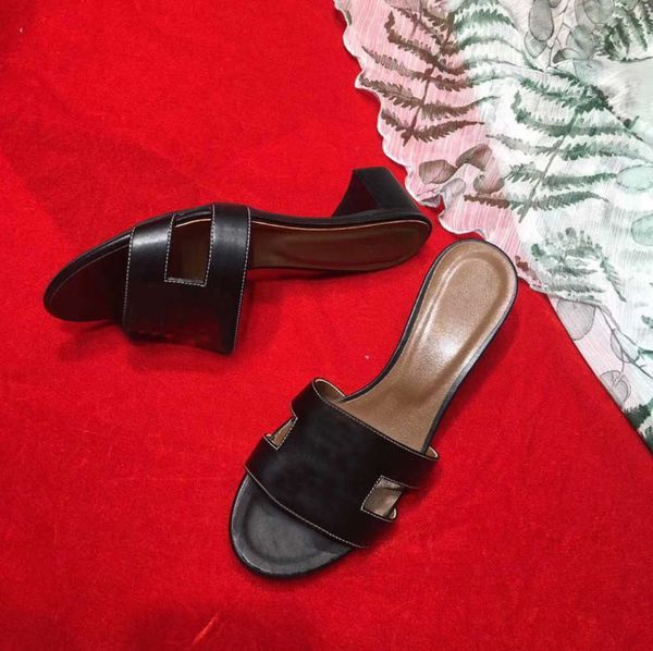 new style slippers beach slippers classic flat heel summer lazy designer fashion cartoon big head flops leather lady slides women shoes l ba, Black
new style slippers beach slippers classic flat heel summer lazy designer fashion cartoon big head flops leather lady slides women shoes l ba, Black