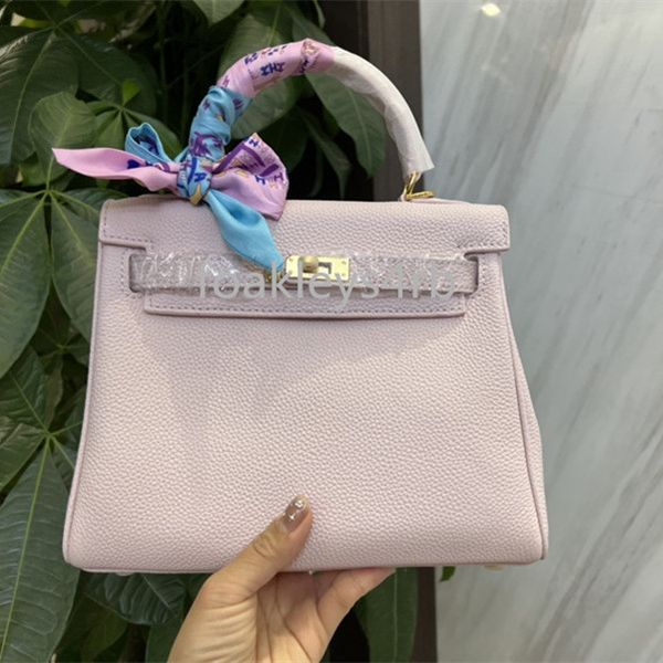 a++quality simple and versatile fashion purse women totes shoulder bags cowskin genuine leather handbag scarf charm with shoulders straps si
a++quality simple and versatile fashion purse women totes shoulder bags cowskin genuine leather handbag scarf charm with shoulders straps si