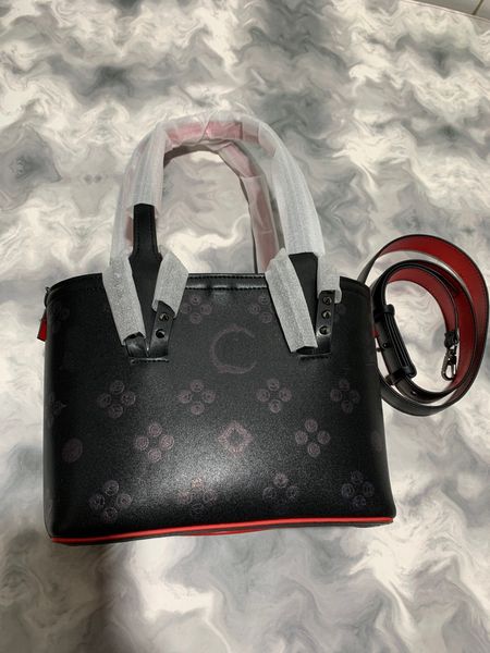 fashion women rivet bags personalityhead embossed holding envelope shoulder street trend head genuine leather red color bottoms purse bag
fashion women rivet bags personalityhead embossed holding envelope shoulder street trend head genuine leather red color bottoms purse bag