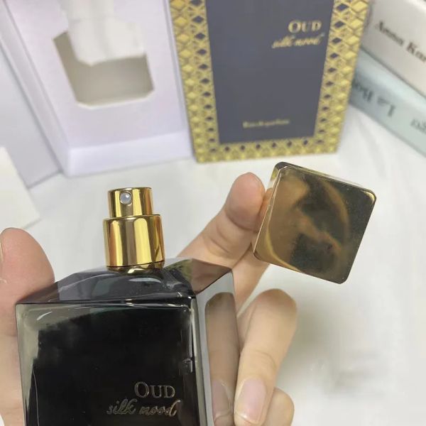 parfum classic perfume for women and men oud silk mood anti-perspirant deodorant spray edp 70ml body mist 2.4 fl.oz long lasting
parfum classic perfume for women and men oud silk mood anti-perspirant deodorant spray edp 70ml body mist 2.4 fl.oz long lasting