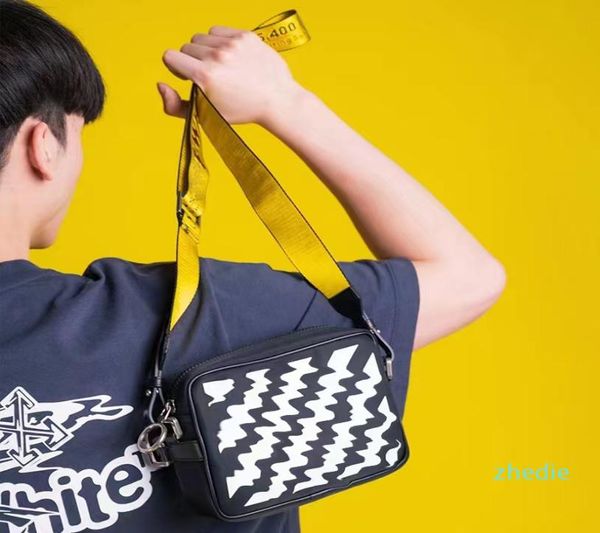 1212new 2022 brand mini men off yellow canvas belt white shoulder bag canvas chest pack waist bags multi purpose satchel messenger1415497
1212new 2022 brand mini men off yellow canvas belt white shoulder bag canvas chest pack waist bags multi purpose satchel messenger1415497
