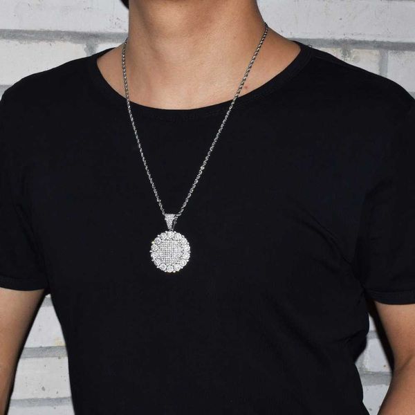 pendant necklaces round cluster medallion gold color necklace bling cubic zircon men's hip hop jewelry 230621, Silver
pendant necklaces round cluster medallion gold color necklace bling cubic zircon men's hip hop jewelry 230621, Silver