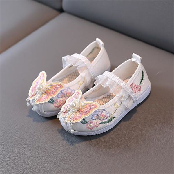 embroidered shoes girls' ethnic performance shoes children' handmade cloth shoes and costume shoes, Black;grey
embroidered shoes girls' ethnic performance shoes children' handmade cloth shoes and costume shoes, Black;grey