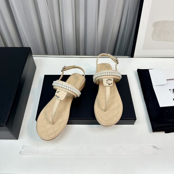 designer cc sandals luxury beach shoes women fashion pearl slides outdoor slippers woman shoe summer casual leather footwear mjk
designer cc sandals luxury beach shoes women fashion pearl slides outdoor slippers woman shoe summer casual leather footwear mjk