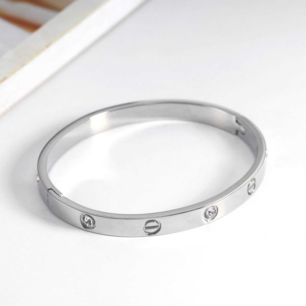 designer new fashionable and minimalist carti 18k advanced edition full diamond bracelet stainless steel titanium, Black
designer new fashionable and minimalist carti 18k advanced edition full diamond bracelet stainless steel titanium, Black