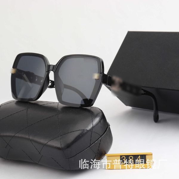 designer of sunglasses overseas new for men and women box sunglasses polarized fashion glasses batch, White;black
designer of sunglasses overseas new for men and women box sunglasses polarized fashion glasses batch, White;black