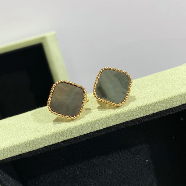 designer earrings four-leaf clover charm stud earrings for women luxury earrings 18k gold rose colored gold earrings red agate light luxury, Golden;silver
designer earrings four-leaf clover charm stud earrings for women luxury earrings 18k gold rose colored gold earrings red agate light luxury, Golden;silver