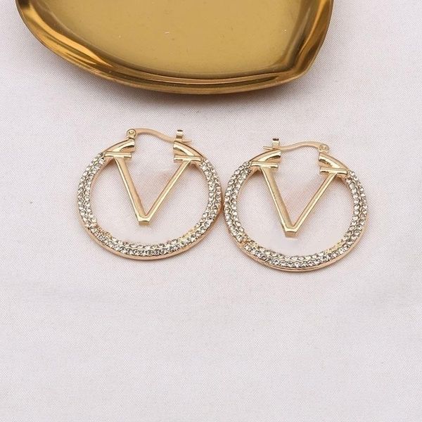 12 new fashion personalized love earrings with diamond inlaid pearl mesh red lovely couple earrings for women, Golden;silver
12 new fashion personalized love earrings with diamond inlaid pearl mesh red lovely couple earrings for women, Golden;silver
