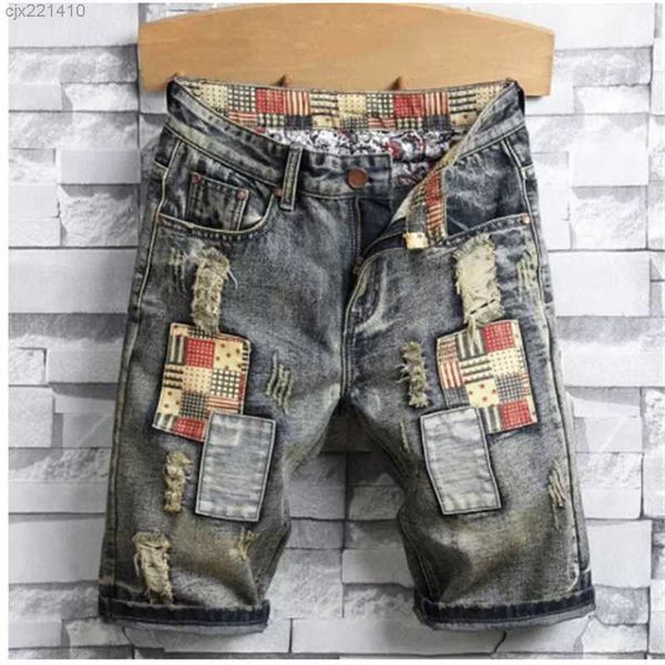 men's jeans light luxury men's badge embroidery blue shorts ripped classic slim-fit scratches short pants 28-40 785f 785f
men's jeans light luxury men's badge embroidery blue shorts ripped classic slim-fit scratches short pants 28-40 785f 785f