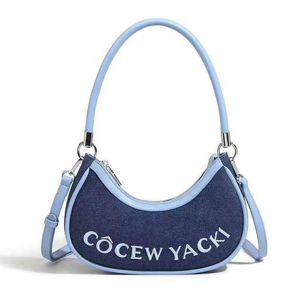 2023 new letter underarm bag fashionable crossbody bag fashionable brand small group bag fashionable popular bag splicing contrast color
2023 new letter underarm bag fashionable crossbody bag fashionable brand small group bag fashionable popular bag splicing contrast color