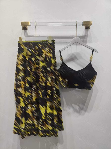 23ss skirt set womens designer clothing floral print hardware strapless halter ribbon patchwork half skirt sets womens clothing, White
23ss skirt set womens designer clothing floral print hardware strapless halter ribbon patchwork half skirt sets womens clothing, White
