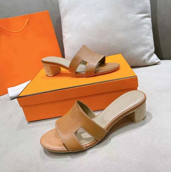 beach slippers classic flat heel summer lazy designer fashion cartoon big head flops leather lady slides women shoes l bath ladies sandals l, Black
beach slippers classic flat heel summer lazy designer fashion cartoon big head flops leather lady slides women shoes l bath ladies sandals l, Black