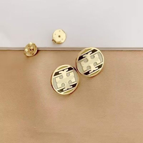 2023 luxury branded antique design round square diamond stud 18k yellow gold women letter logo stamp engrave dangle earrings girls wedding j, Golden;silver
2023 luxury branded antique design round square diamond stud 18k yellow gold women letter logo stamp engrave dangle earrings girls wedding j, Golden;silver