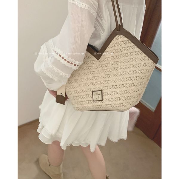 evening bags straw bag bag female 2023 tote large beach with vegetable basket women's summer shoulder bucket 230625
evening bags straw bag bag female 2023 tote large beach with vegetable basket women's summer shoulder bucket 230625