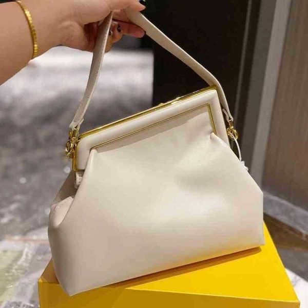 new product f clip bag large size shoulder bag totes summer shoppers tote bags leather handbag women designer handbags womens crossbody bags
new product f clip bag large size shoulder bag totes summer shoppers tote bags leather handbag women designer handbags womens crossbody bags