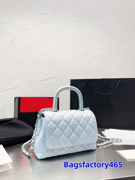 handle handbags women handheld flap bags designer bag luxury caviar crossbody bags metallic hardware fashion quilted chain shoulder bag vani
handle handbags women handheld flap bags designer bag luxury caviar crossbody bags metallic hardware fashion quilted chain shoulder bag vani