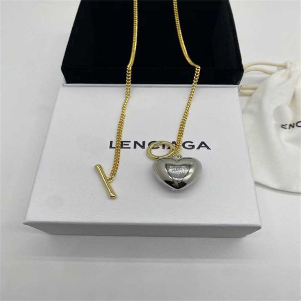 2023 paris home heart twist brass material necklace designed by a small family fashionable and versatile sweater chain, Silver
2023 paris home heart twist brass material necklace designed by a small family fashionable and versatile sweater chain, Silver