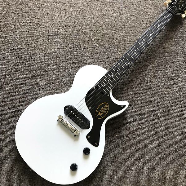 custom shop, white electric guitar, rosewood fretboard, chrome hardware, ing 
custom shop, white electric guitar, rosewood fretboard, chrome hardware, ing