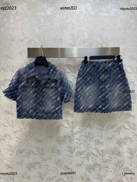 luxurious designer clothes women dress girl two piece dress size s-l double pocket decorative lapel jacket and jacquard denim skirt, White
luxurious designer clothes women dress girl two piece dress size s-l double pocket decorative lapel jacket and jacquard denim skirt, White