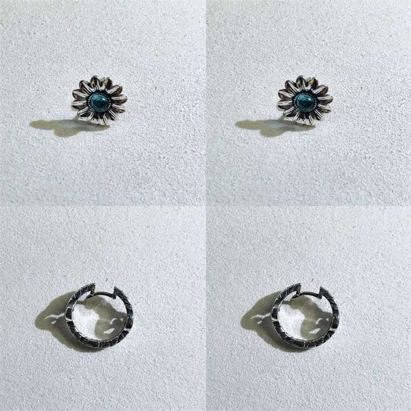 2023 gujia letter g family female classic carved old and versatile thai silver couple earrings, Golden
2023 gujia letter g family female classic carved old and versatile thai silver couple earrings, Golden