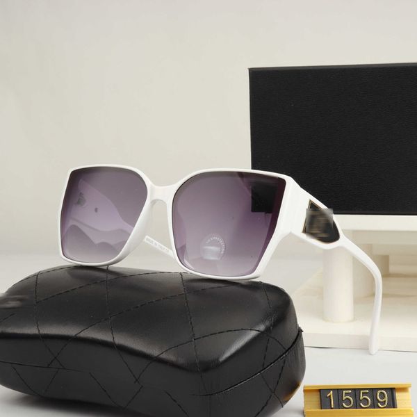 original of sunglasses new xiaoxiang box women's for daily wear sunscreen versatile and sunglasses 9551, White;black
original of sunglasses new xiaoxiang box women's for daily wear sunscreen versatile and sunglasses 9551, White;black