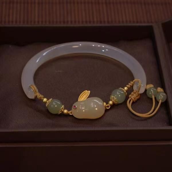 former rabbit looks like brocade, natural n jade jade rabbit bracelet, rabbit year, birthday bracelet, graduation gift for girlfriend, Silver 
former rabbit looks like brocade, natural n jade jade rabbit bracelet, rabbit year, birthday bracelet, graduation gift for girlfriend, Silver
