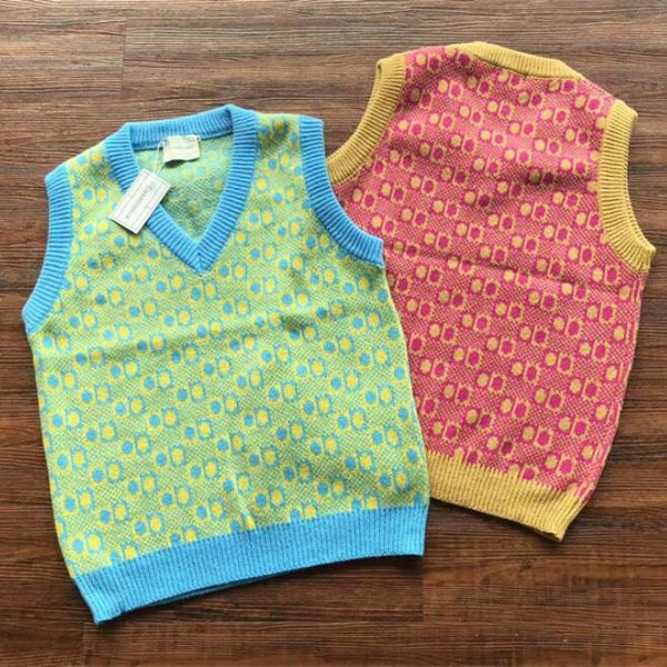 sleeveless v-neck sweater men women 1 quality sweatshirts sweaters
sleeveless v-neck sweater men women 1 quality sweatshirts sweaters