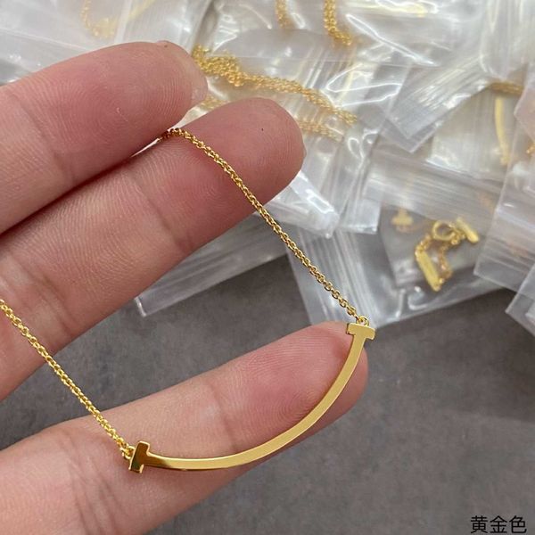 selling medium smile necklace for women 18k rose gold v second generation cnc seiko tiffay advanced sense small face collar chain, Golden;silver
selling medium smile necklace for women 18k rose gold v second generation cnc seiko tiffay advanced sense small face collar chain, Golden;silver