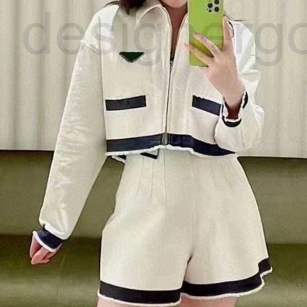 women's tracksuits designer 22ss designer women fashion clothing suits denim jacket short skirt tees pants ladys casual six pieces sets, Gray
women's tracksuits designer 22ss designer women fashion clothing suits denim jacket short skirt tees pants ladys casual six pieces sets, Gray