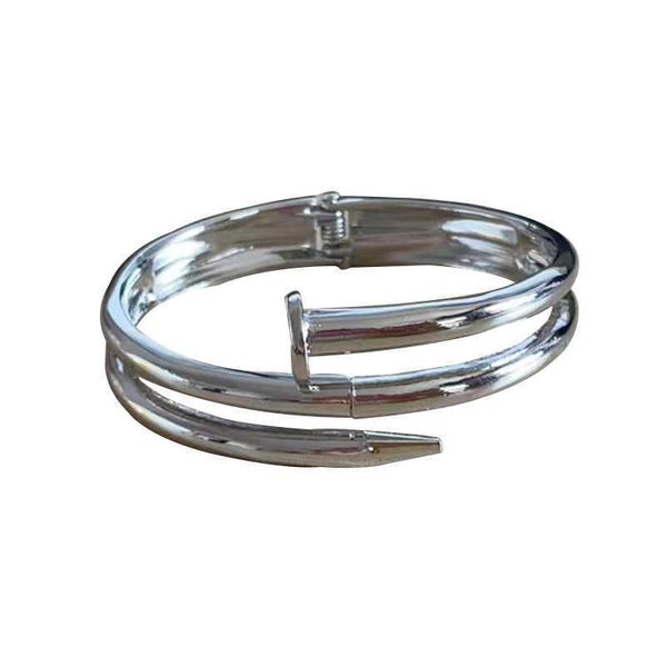 high-quality new electroplating 18k nail head bracelet female exaggerated spring opening carti nail bracelet with logo, Black
high-quality new electroplating 18k nail head bracelet female exaggerated spring opening carti nail bracelet with logo, Black