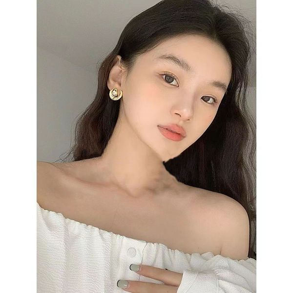 fashion stud earrings womens diamond moon saturn earrings luxury designer jewelry women diamond wedding gifts6666, Golden
fashion stud earrings womens diamond moon saturn earrings luxury designer jewelry women diamond wedding gifts6666, Golden