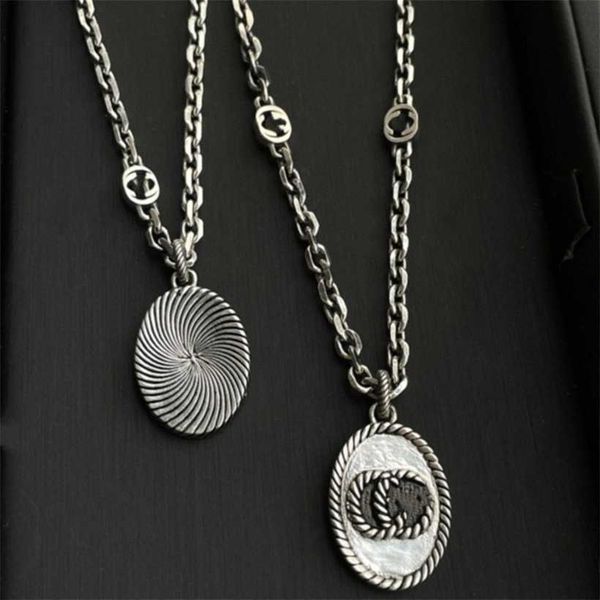 2023 gujia 925 silver antique fried dough twists letter necklace oval carved pendant for men and women
2023 gujia 925 silver antique fried dough twists letter necklace oval carved pendant for men and women