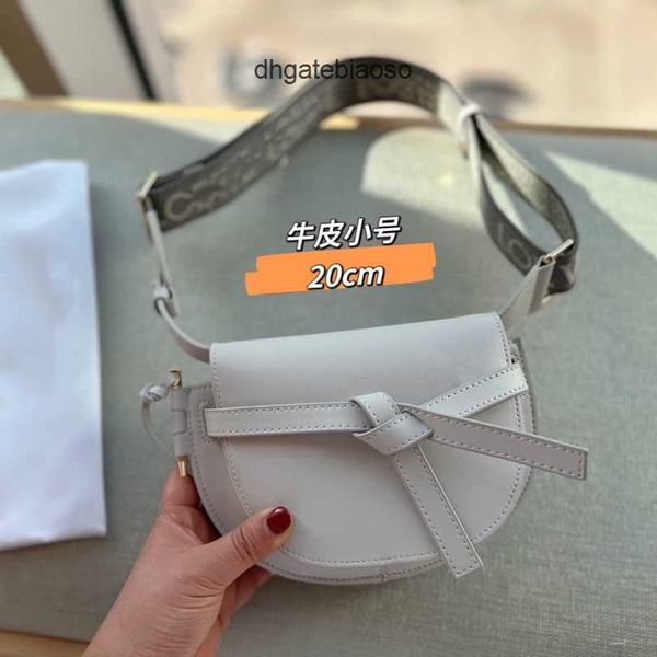 loewbags bow embroidered saddle gates bags tote designer shoulder strap girl mini crossbody cowhide bag 2023 postman large capacity f51g
loewbags bow embroidered saddle gates bags tote designer shoulder strap girl mini crossbody cowhide bag 2023 postman large capacity f51g