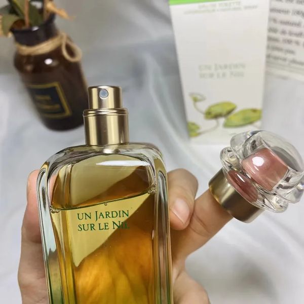 parfum brand women men perfume un jardin sur le nil anti-perspirant deodorant edt 100 ml spray natural fragrance 3.3 fl.oz lo
parfum brand women men perfume un jardin sur le nil anti-perspirant deodorant edt 100 ml spray natural fragrance 3.3 fl.oz lo