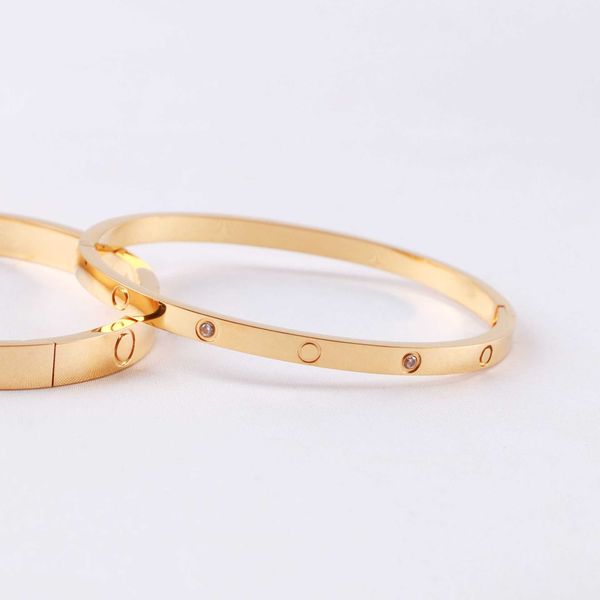 original designer carti buckle bracelet titanium steel 18k gold electroplated gift for girlfriend and fast shipping, Black
original designer carti buckle bracelet titanium steel 18k gold electroplated gift for girlfriend and fast shipping, Black